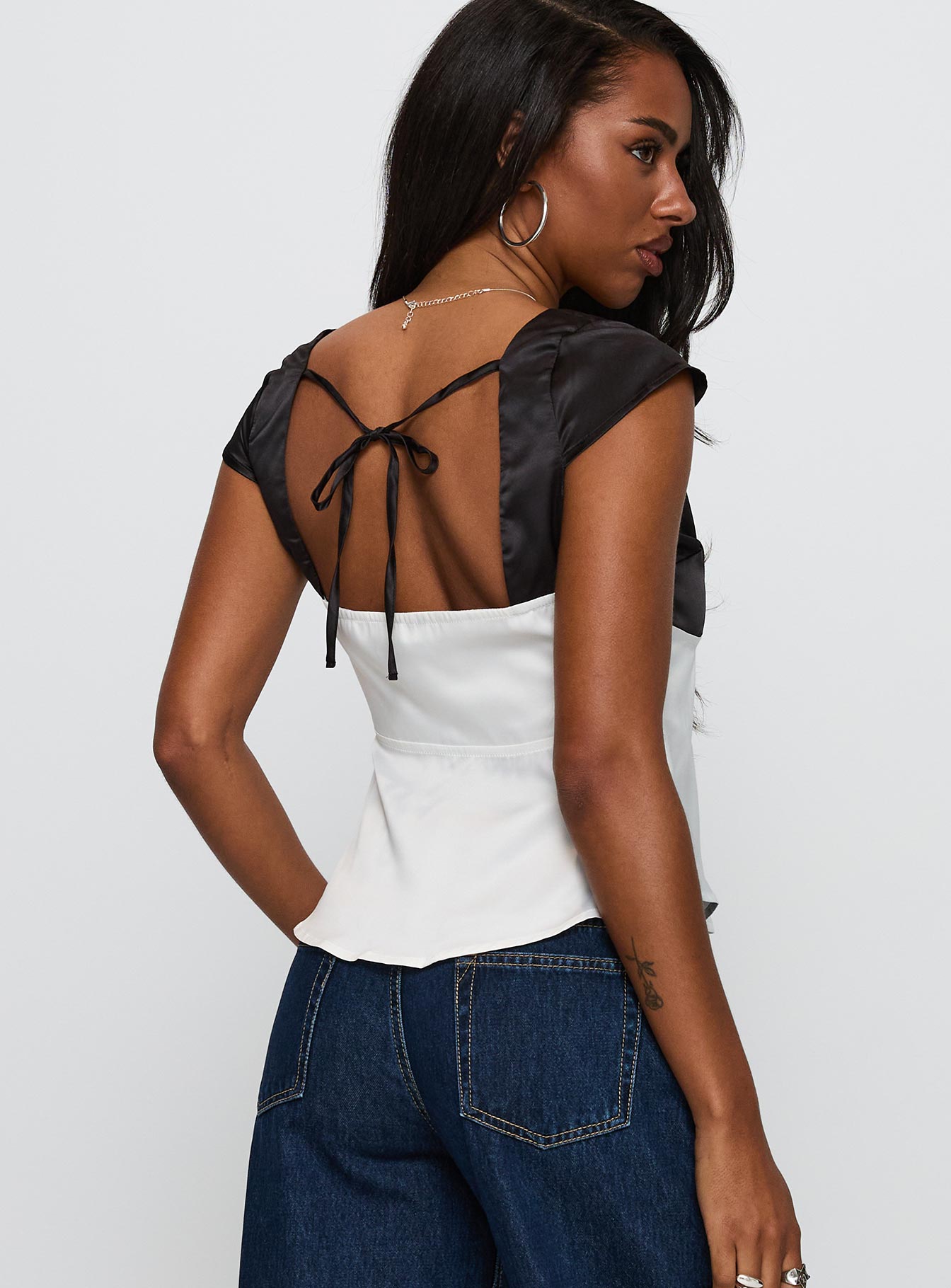 Think About It Cap Sleeve Top Black / White