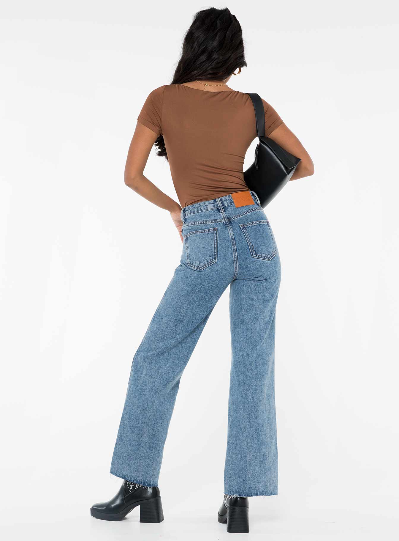 Arlington Straight Leg Denim Jeans Mid Wash Lower Impact